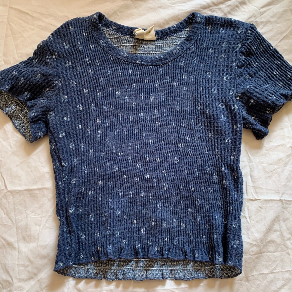 Blue speckled white shirt